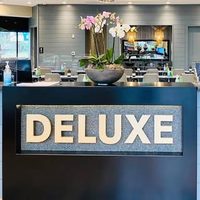 @deluxenailsalonofoakley