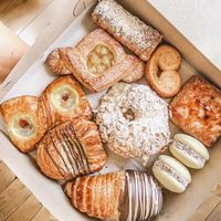 @dulcedelechebakery_miami