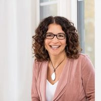 @elissaberkoffrealestate