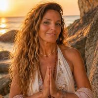 @esthersanchez_yoga