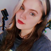 @juliestrator profile picture
