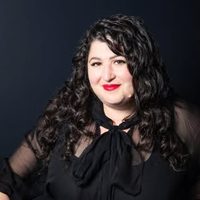 @karaloewentheil profile picture