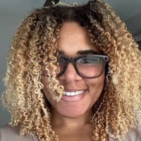 @mscurlyv profile picture