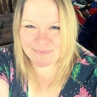 @stickymudandbellylaughs profile picture