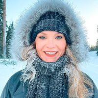 @travelherstory